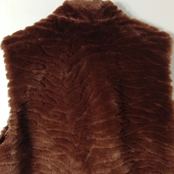 Bechamel Petites Faux Fur Brown Zip Front Vest - Size PL - Picture 6 of 6